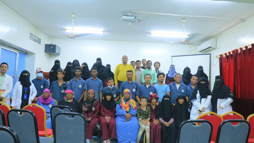 اختتام دورة تدريبية لأبطال النظافةحول الجودة ومكافحة العدوى وإدارة النفايات الطبية بالهيئة