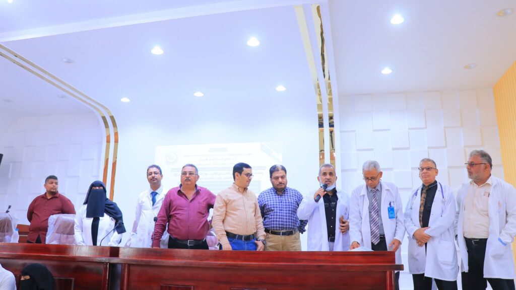إجراء امتحان القبول لطلاب الزمالة اليمنية بفرع مجلس الاختصاصات الطبية بالحديدة