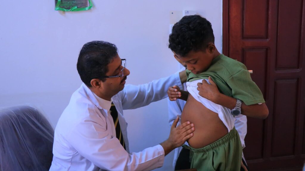 تدشين مخيم طبي خيري مجاني للأطفال بهيئة مستشفى الثورة العام بالحديدة