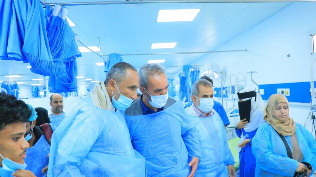 تدشين عمليات جراحة القلب المفتوح في هيئة مستشفى الثورة بالحديدة