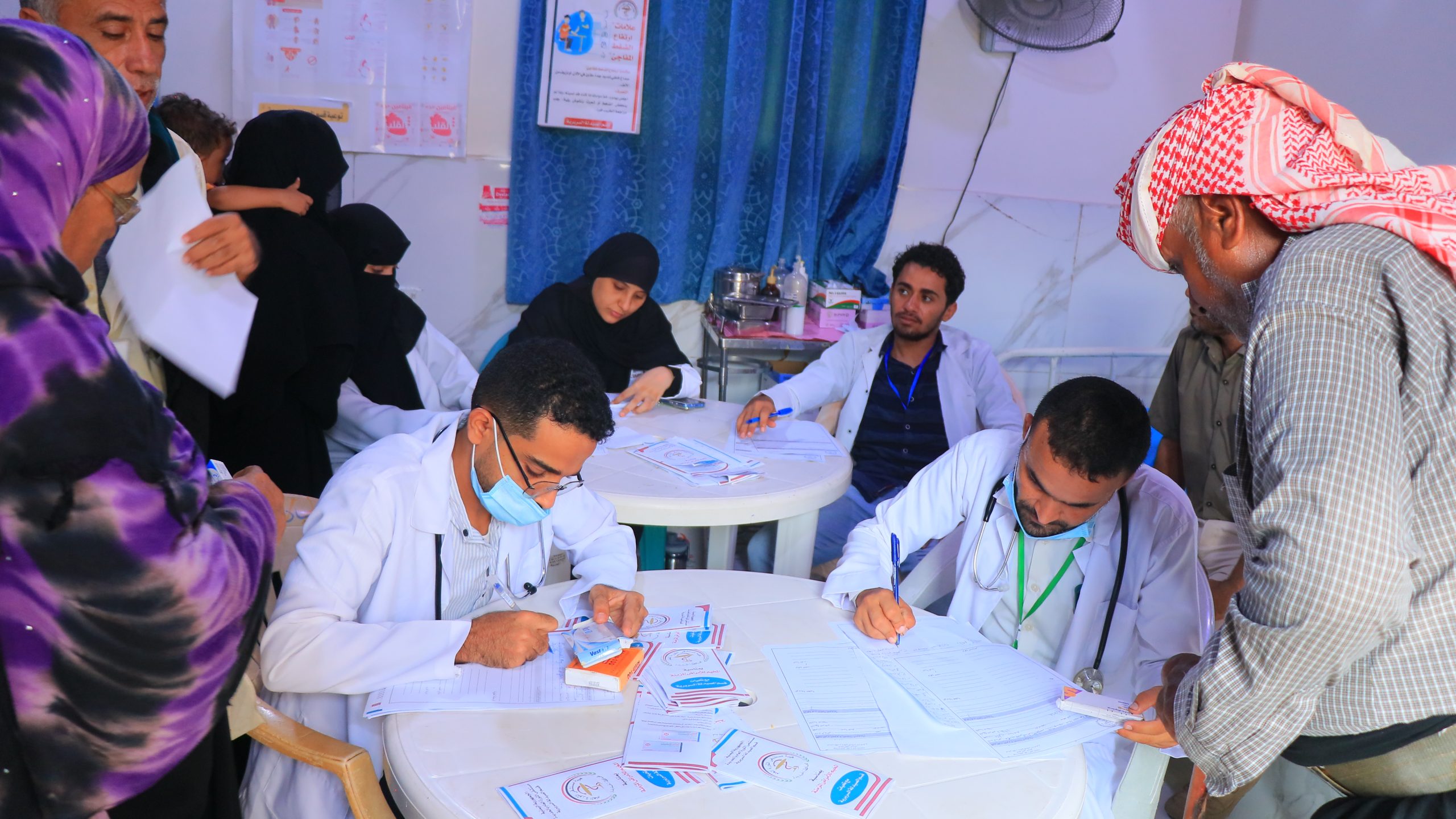 اختتام المخيم الطبي المجاني لمرضى القلب والسكري بهيئة مستشفى الثورة بالحديدة